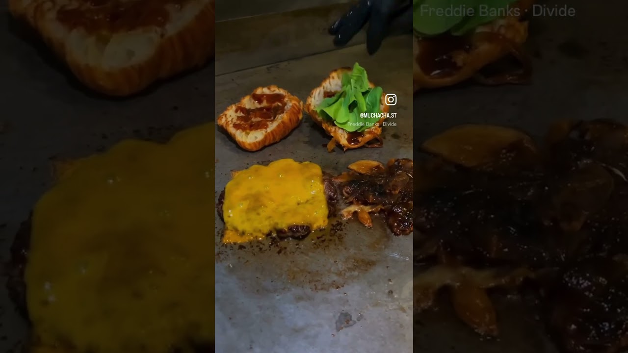 Costa Rica Santa Teresa.  SURF BAR @muchacha.st Mexican restaurant